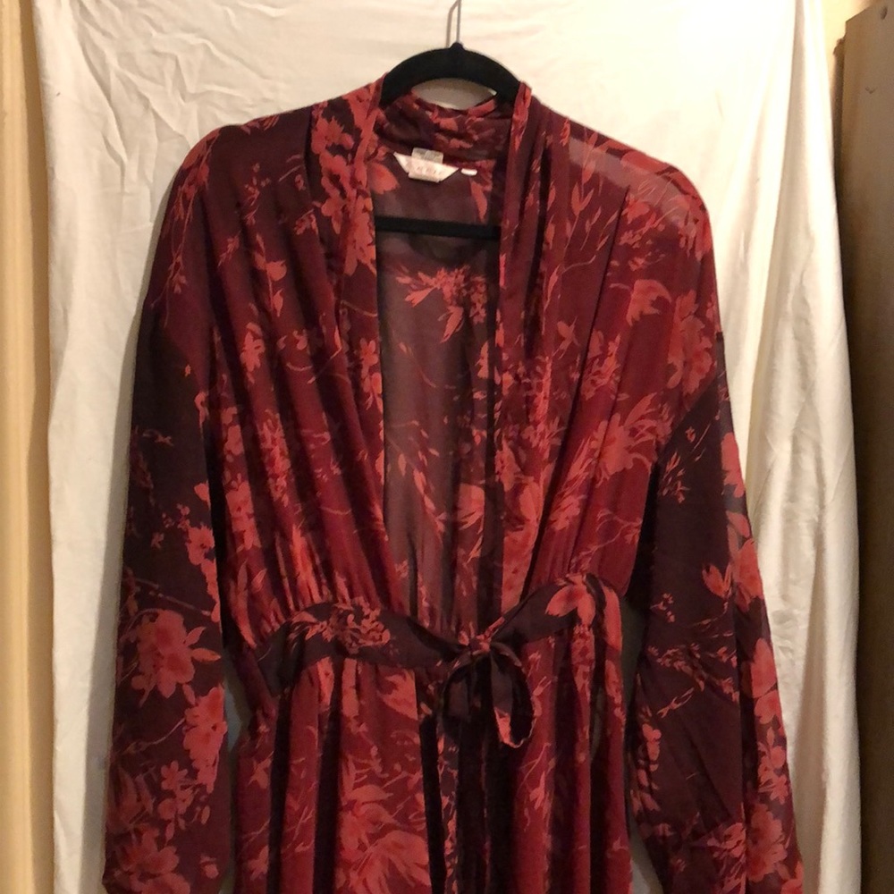 Cerie sheer robe floral print